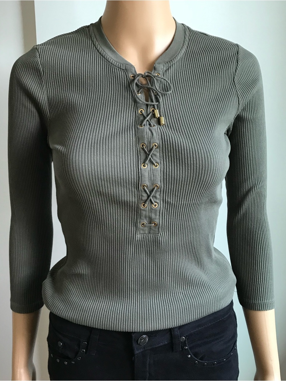 New WOT Ralph Lauren ribbed cotton tee lace up & gold details